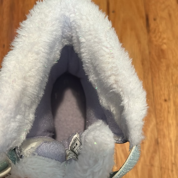 Disney Frozen II • light up winter boots with faux fur lining Size 9 - Picture 9 of 12